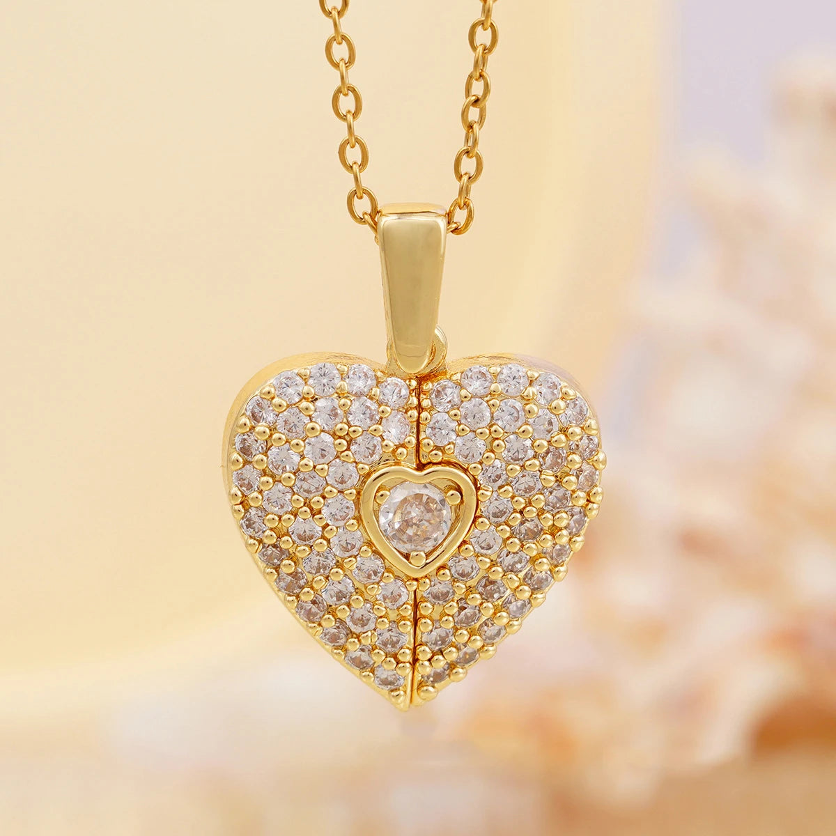 AngelHeart™ – Collar Alas del Ángel